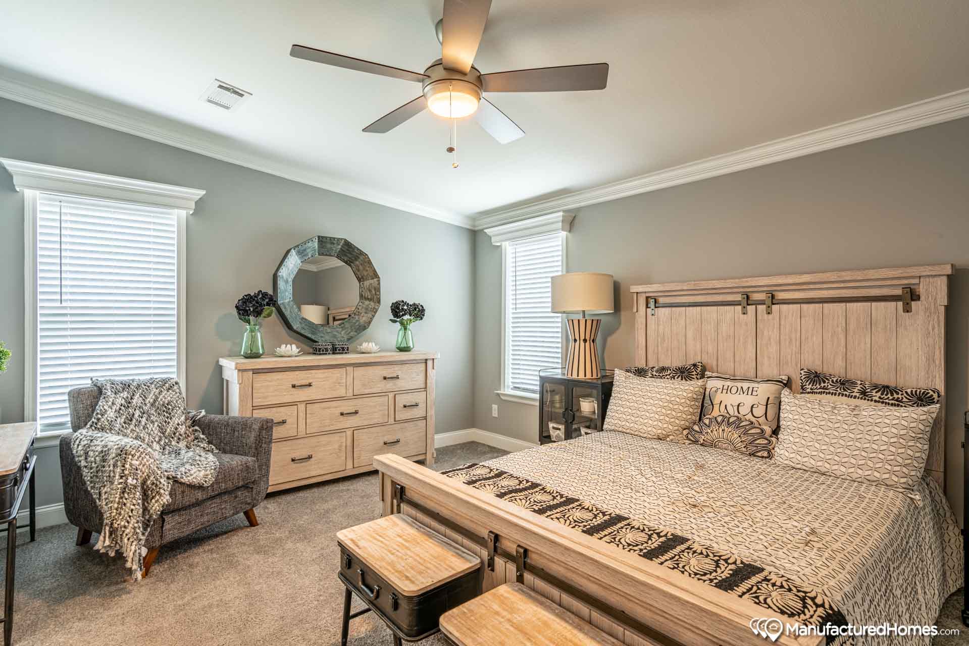 Lifestyle / Pompano IV 40482B by Regional Homes of Bonifay